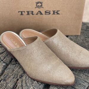 Trask Women's Tan Mules